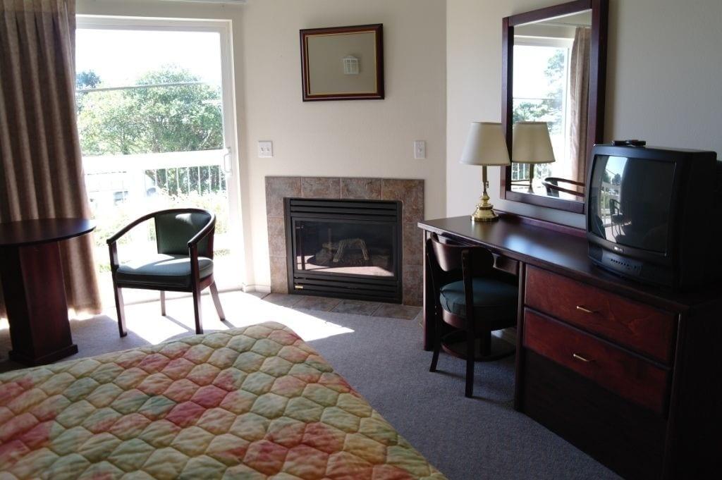 Travelodge By Wyndham Depoe Bay Exterior photo