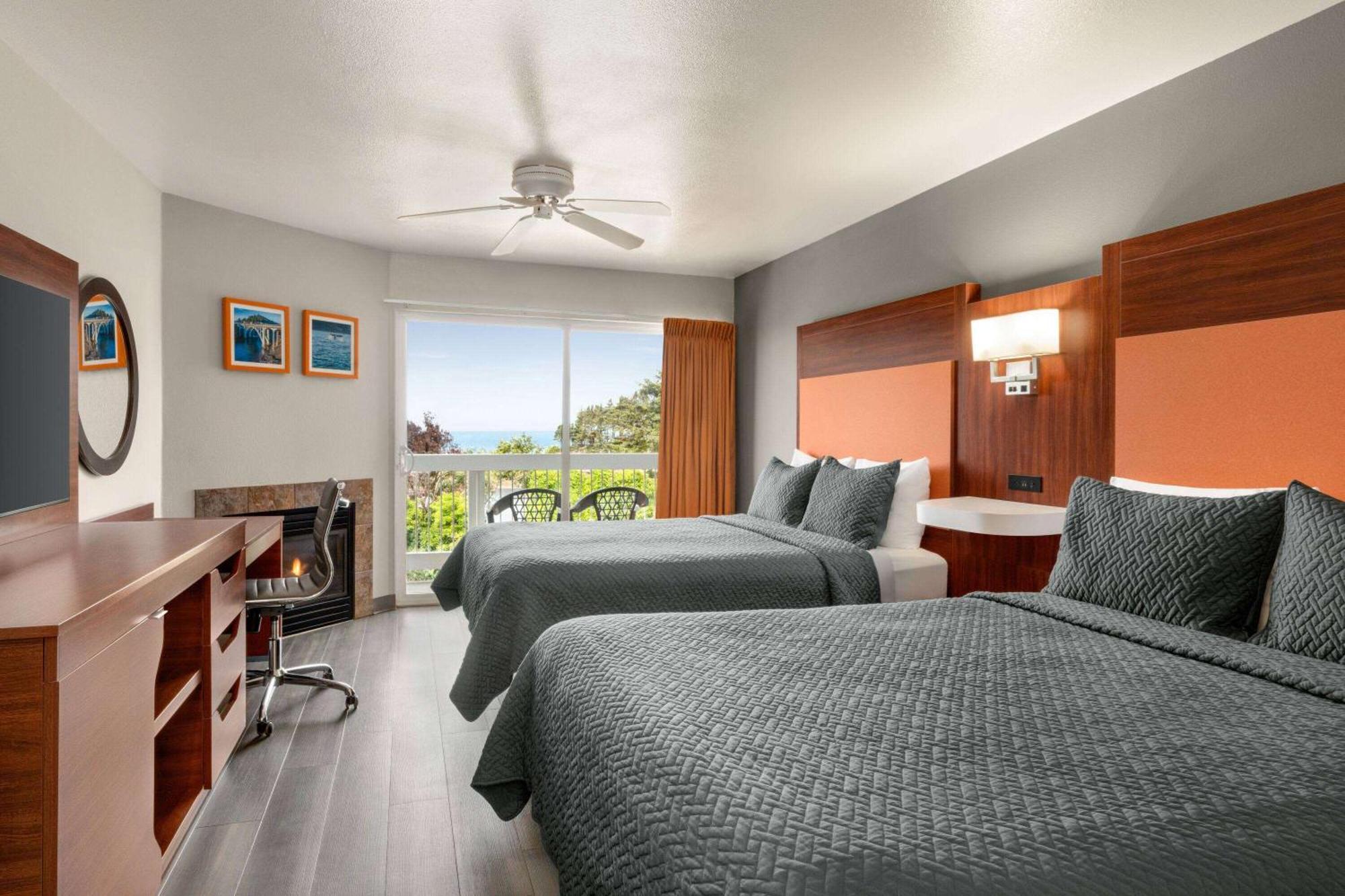 Travelodge By Wyndham Depoe Bay Exterior photo