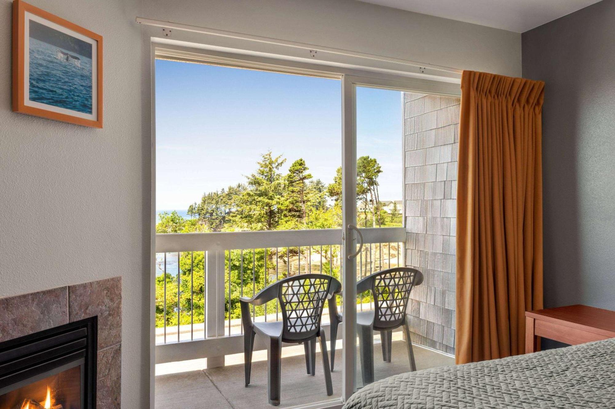 Travelodge By Wyndham Depoe Bay Exterior photo