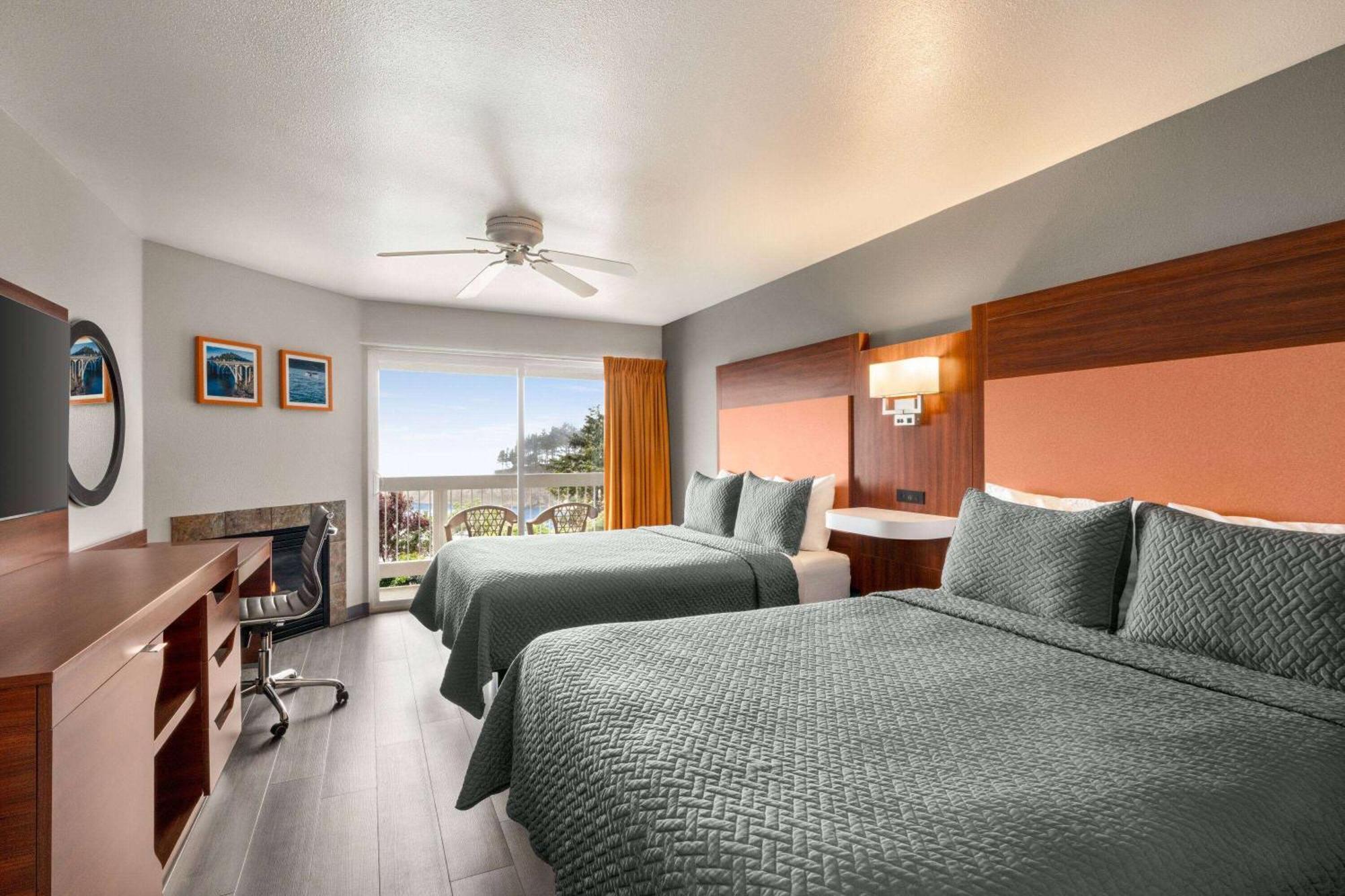 Travelodge By Wyndham Depoe Bay Exterior photo